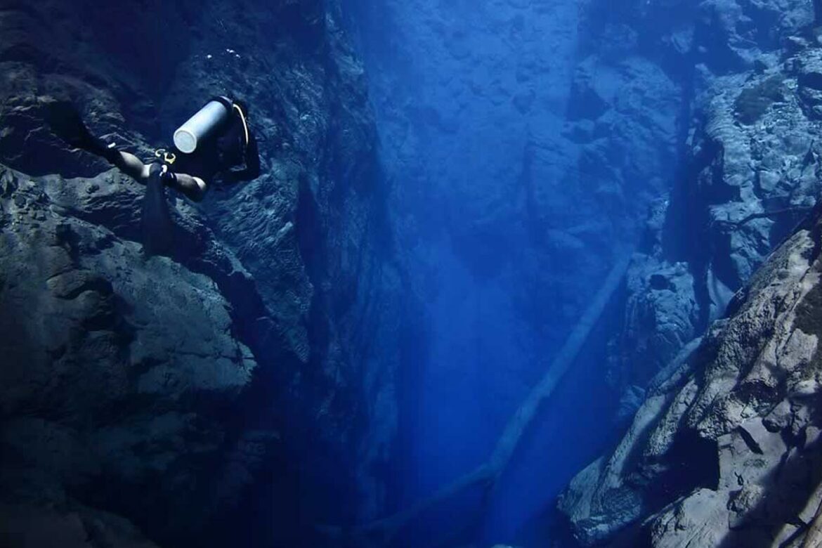 Lagoa Misteriosa - Mergulho - Agência Galeria Artes - Bonito/MS - Foto: Ivan Cavas